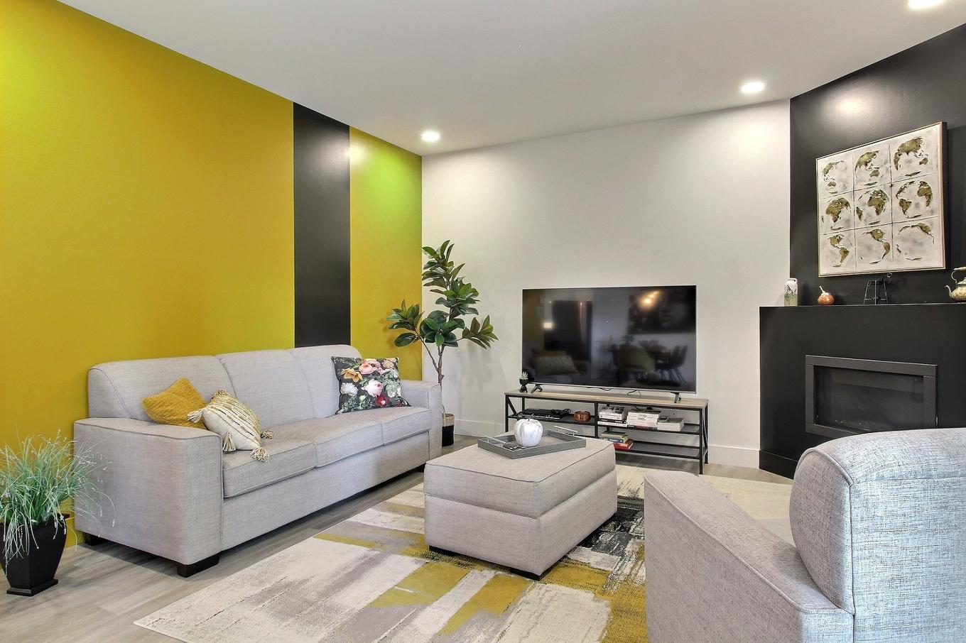 Salon - 2-65 Rue Desjardins, Magog, QC - Indoor Photo Showing Living Room With Fireplace