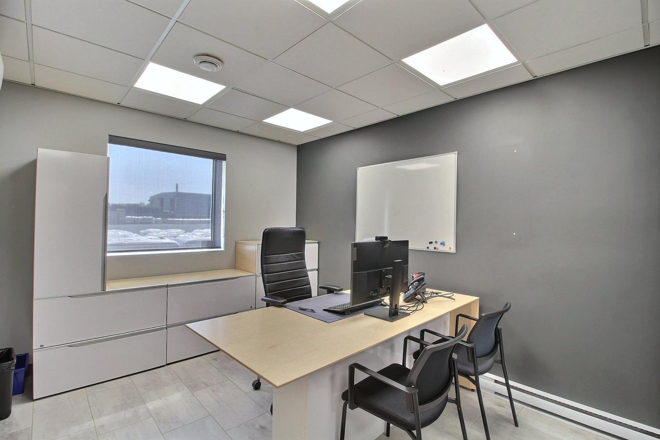 Office - 1125 Rue Jules-Brisebois, Val-D'Or, QC - Indoor