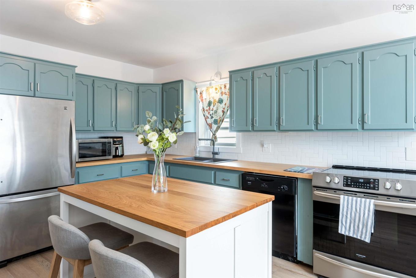 22 Seaman Street, Margaretsville, NS