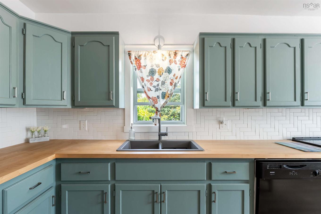 22 Seaman Street, Margaretsville, NS