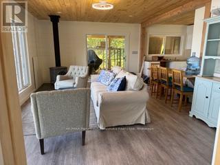 1370 Georgian Bay Water, The Archipelago (Archipelago North), ON - Indoor Photo Showing Living Room