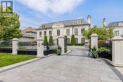 31 THORNBANK ROAD Vaughan, ON L4J 2A1