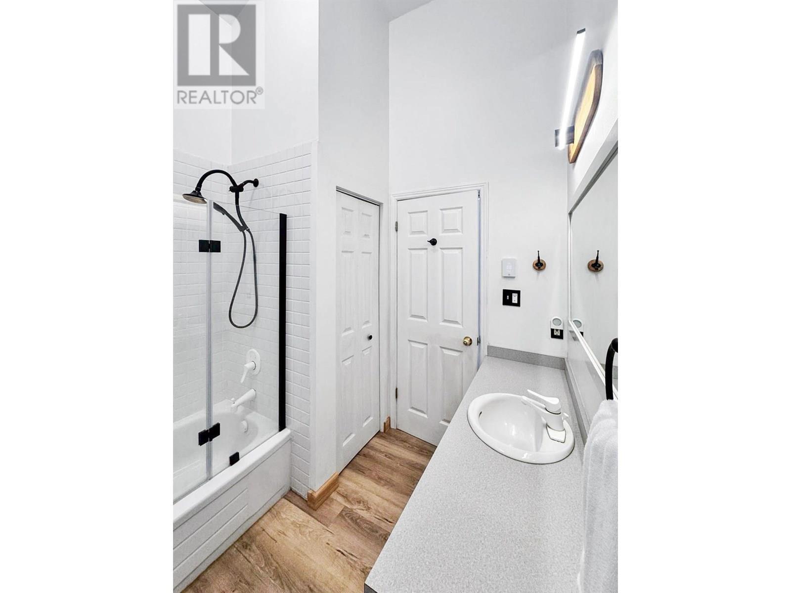 221 Prospect Drive, Princeton, BC - Indoor