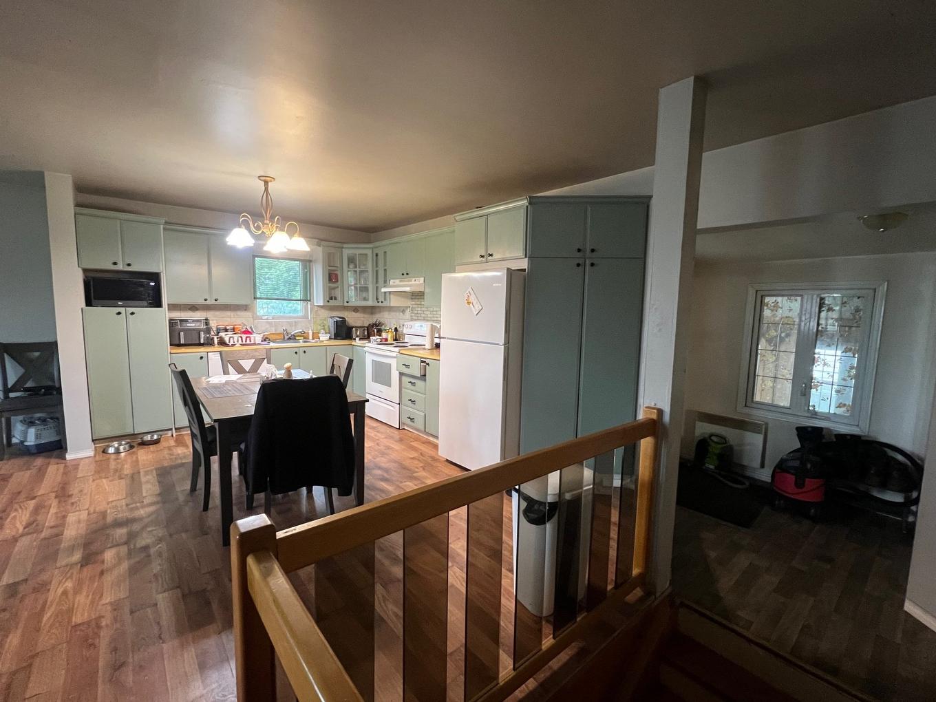 Vue d'ensemble - 38 2E Avenue, Chapais, QC - Indoor