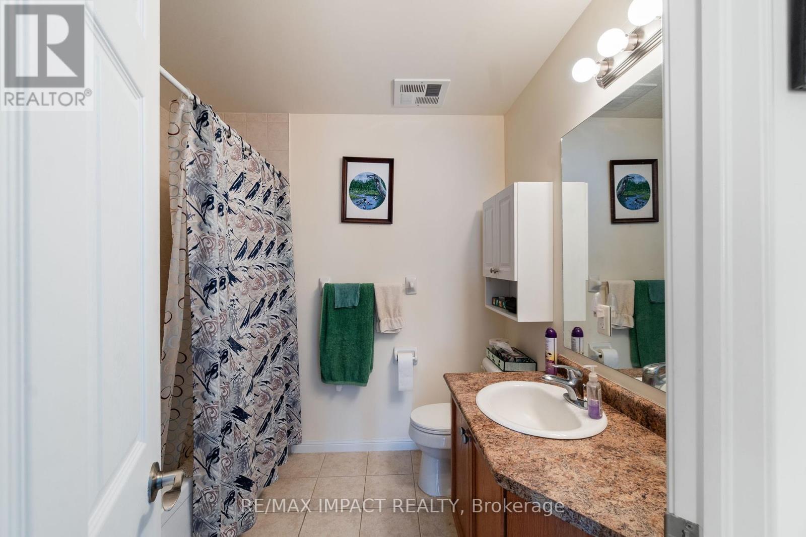 222 - 148 Third Street, Cobourg, ON - Indoor Photo Showing Bathroom