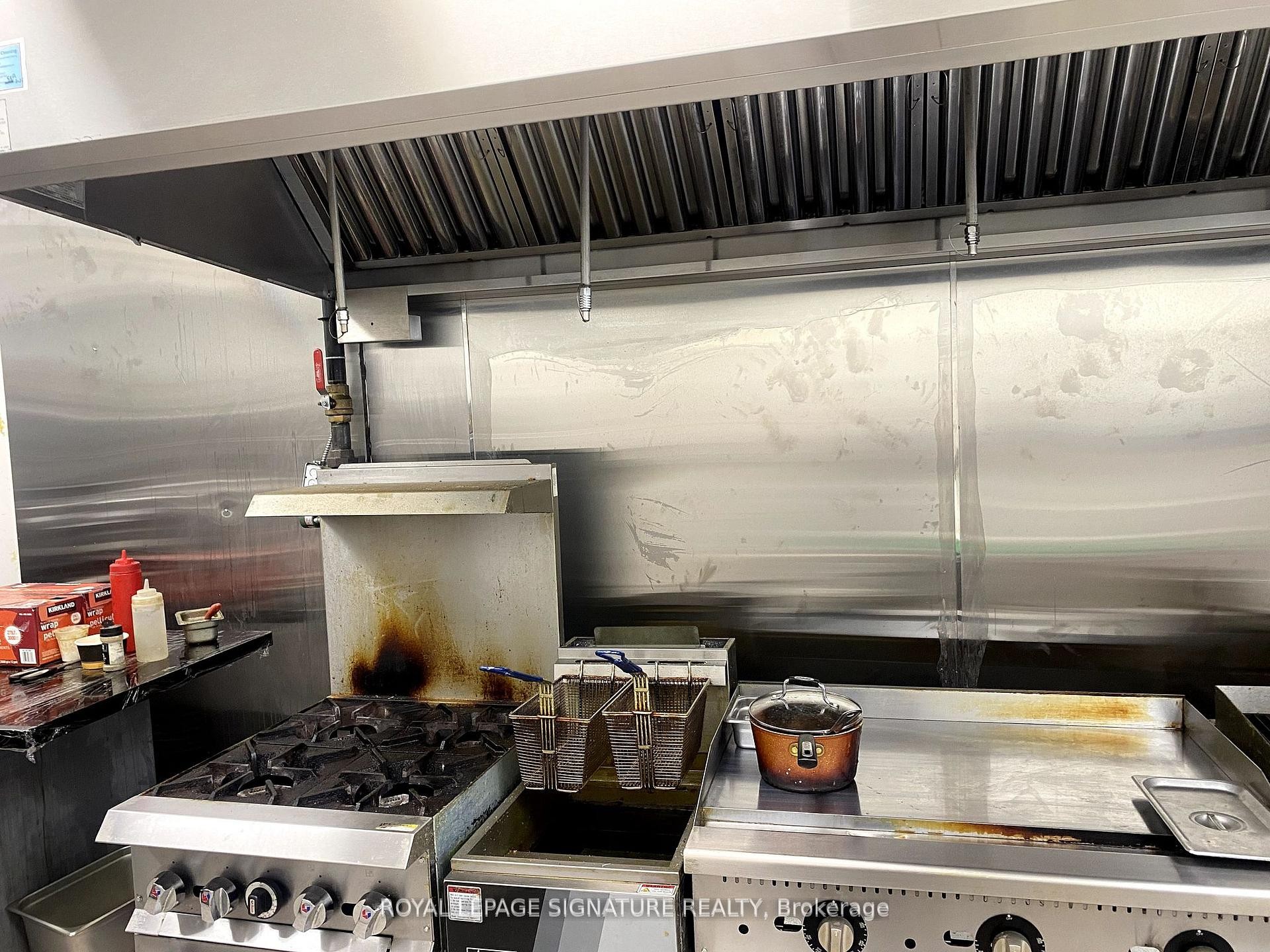 Unit 11-1900 Walkers Line, Burlington, ON