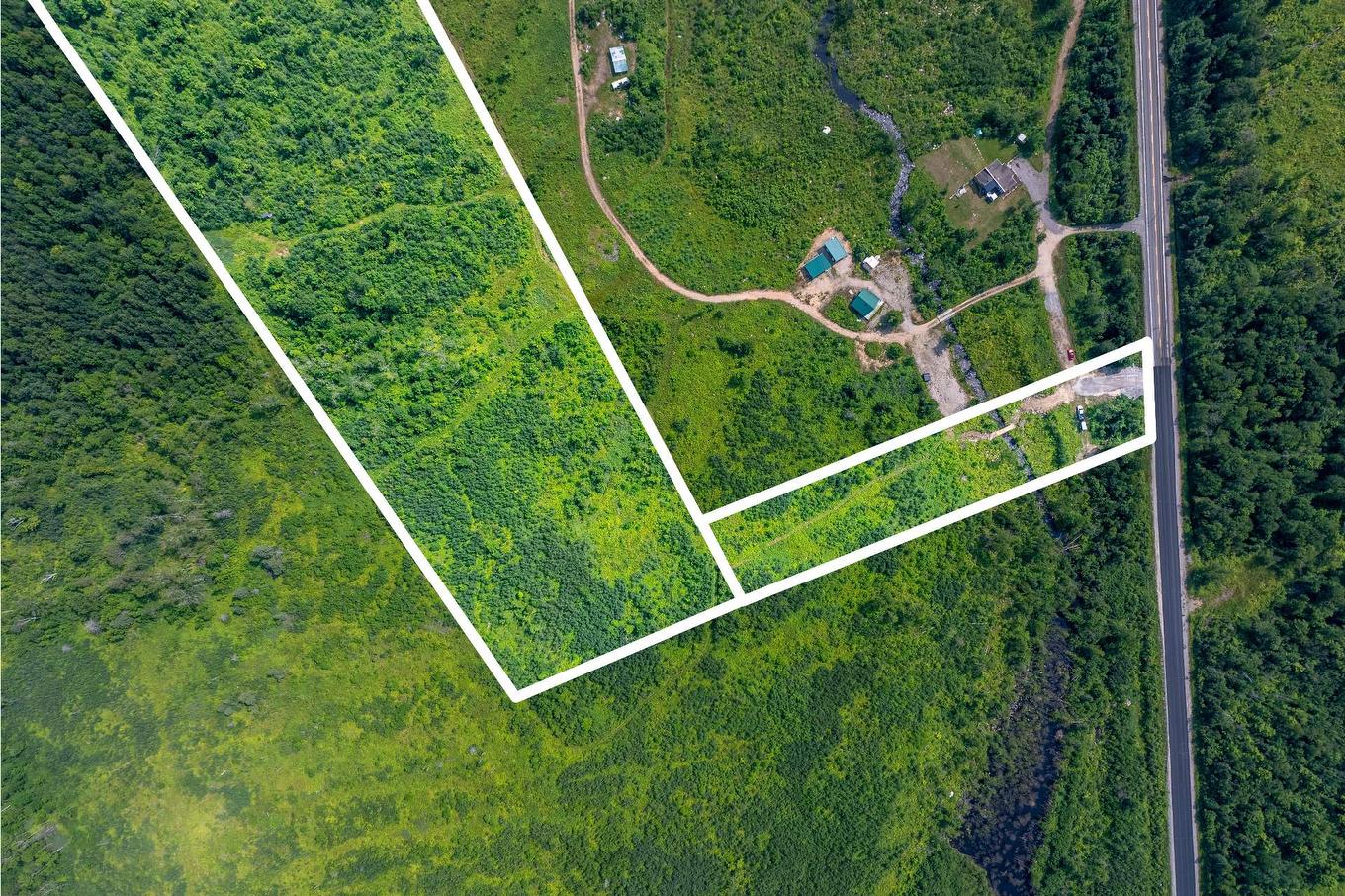 Overall view - Ch. Des Quatre-Fourches, Lac-Des-Écorces, QC