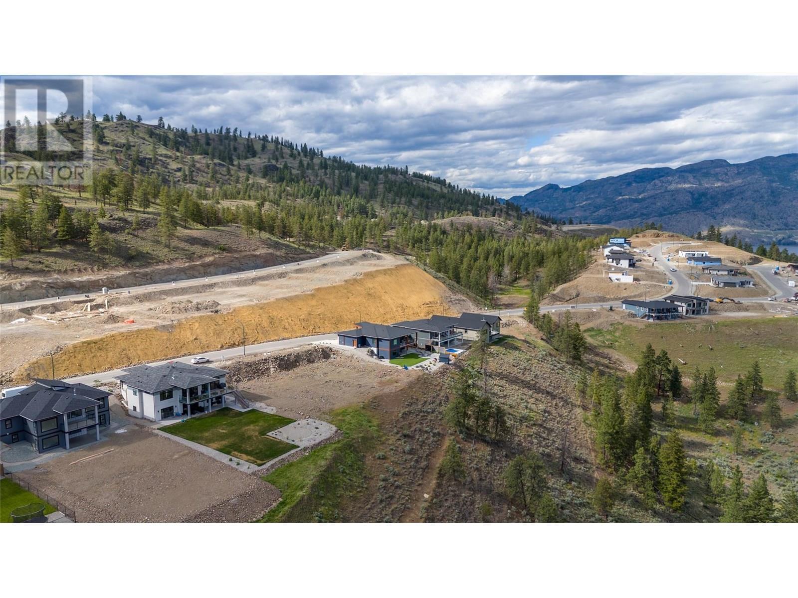 17555 Sanborn Street, Summerland, BC