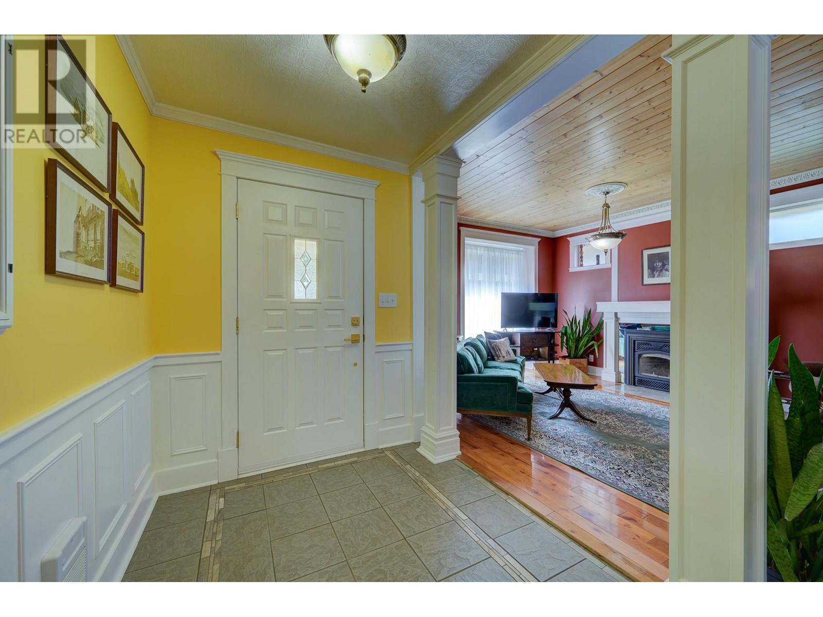 4761 Birch Lane, Barriere, BC - Indoor Photo Showing Other Room With Fireplace