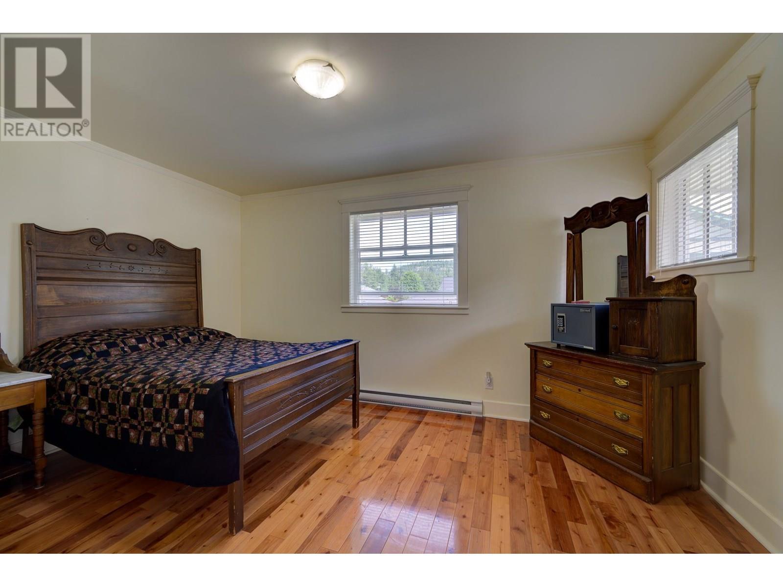 4761 Birch Lane, Barriere, BC - Indoor Photo Showing Bedroom