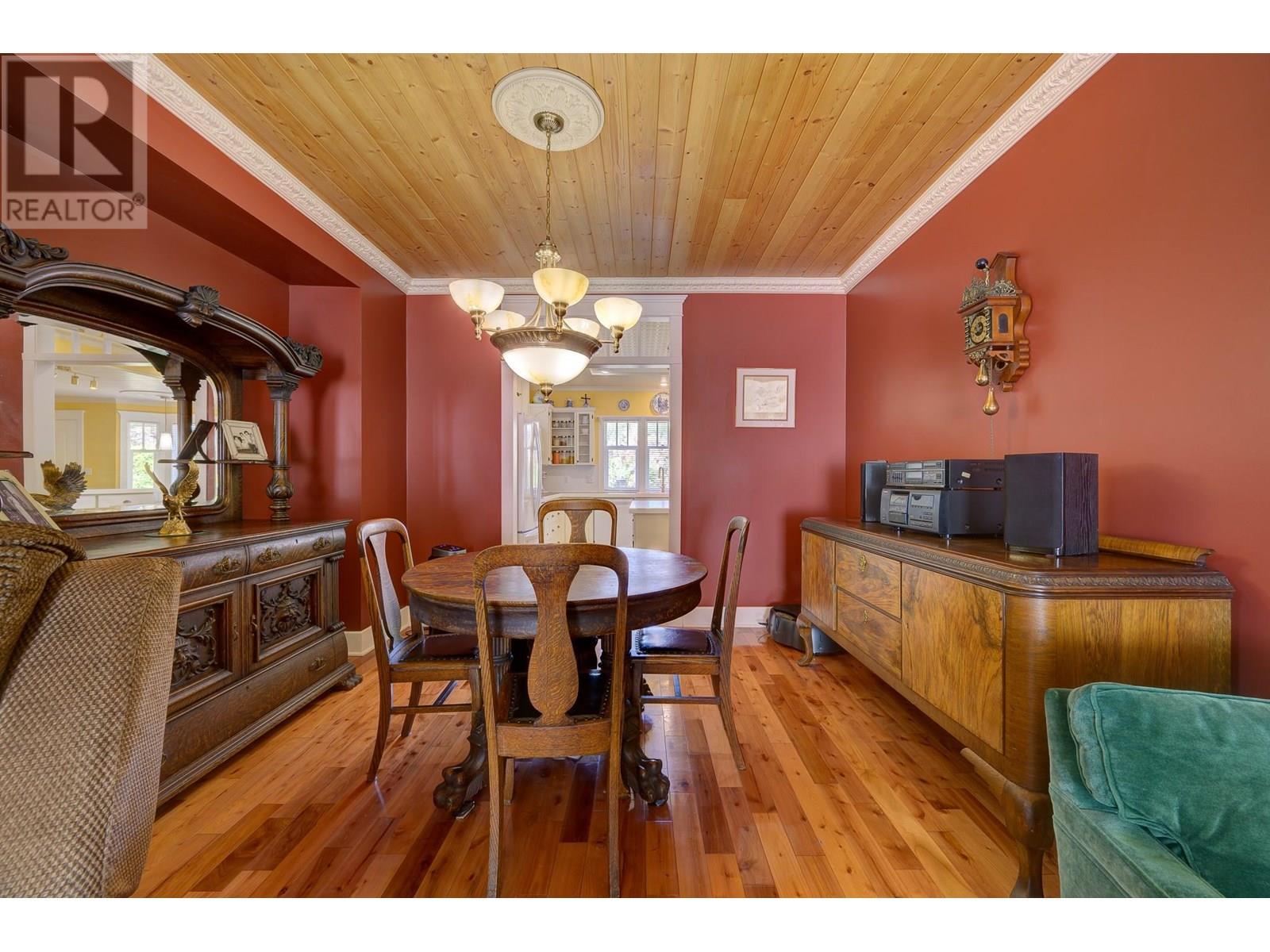 4761 Birch Lane, Barriere, BC - Indoor Photo Showing Dining Room