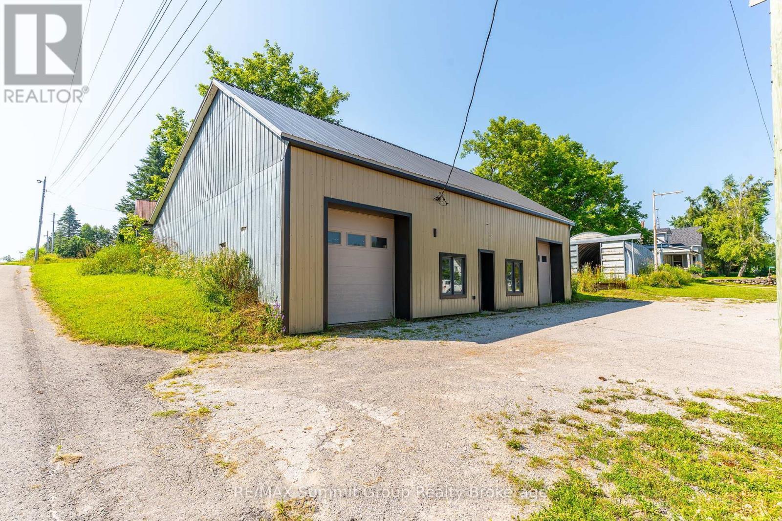 140 & 145 Wellington Street, Grey Highlands, ON