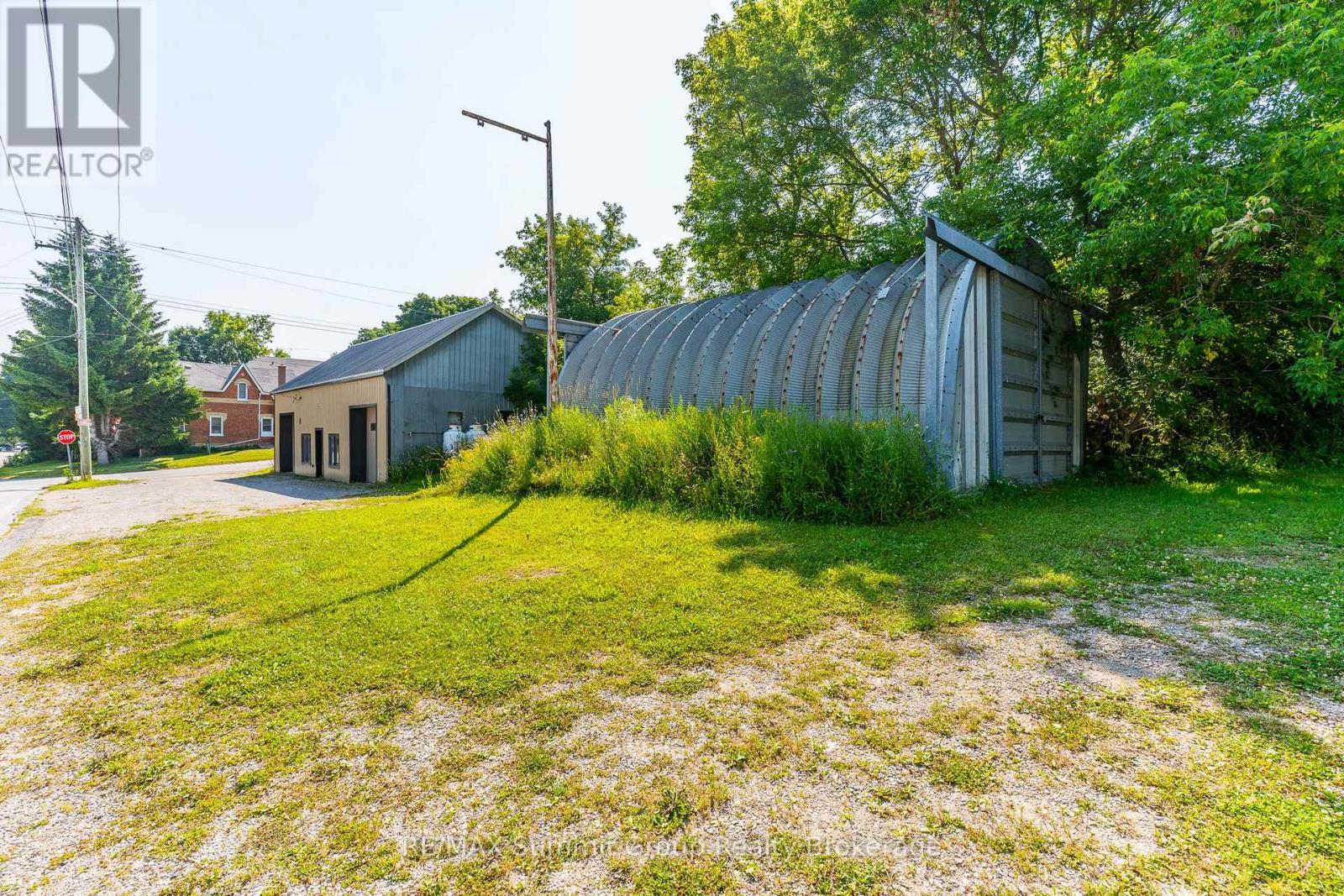 140 & 145 Wellington Street, Grey Highlands, ON