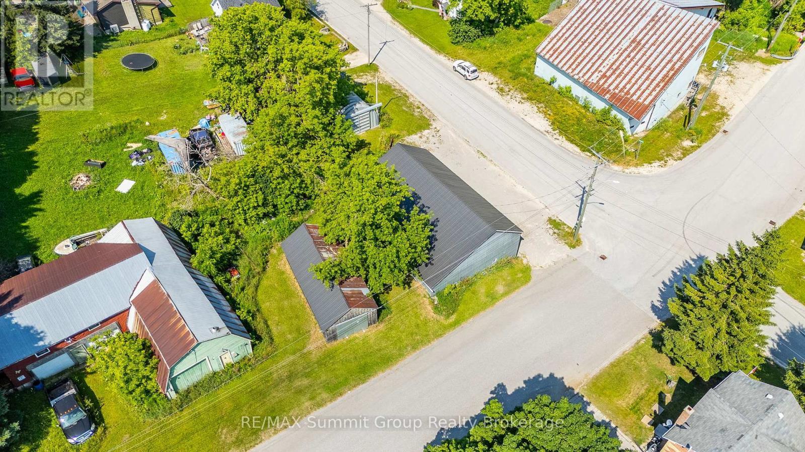 140 & 145 Wellington Street, Grey Highlands, ON