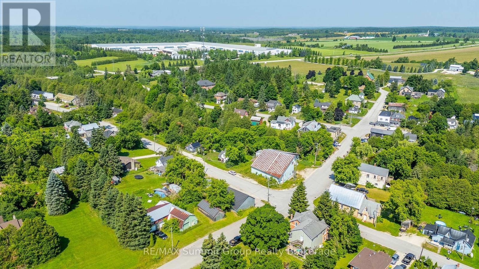 140 & 145 Wellington Street, Grey Highlands, ON