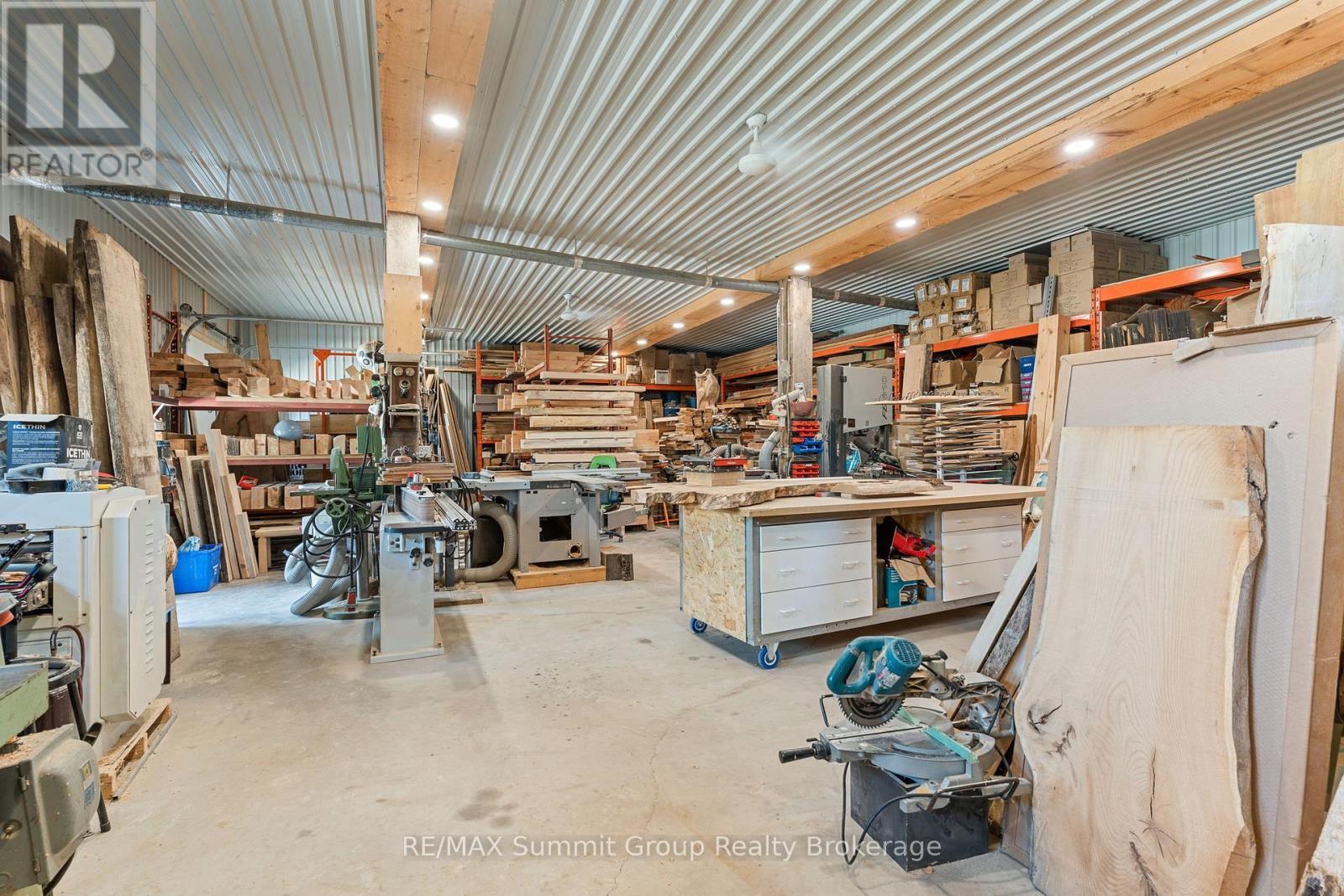 140 & 145 Wellington Street, Grey Highlands, ON