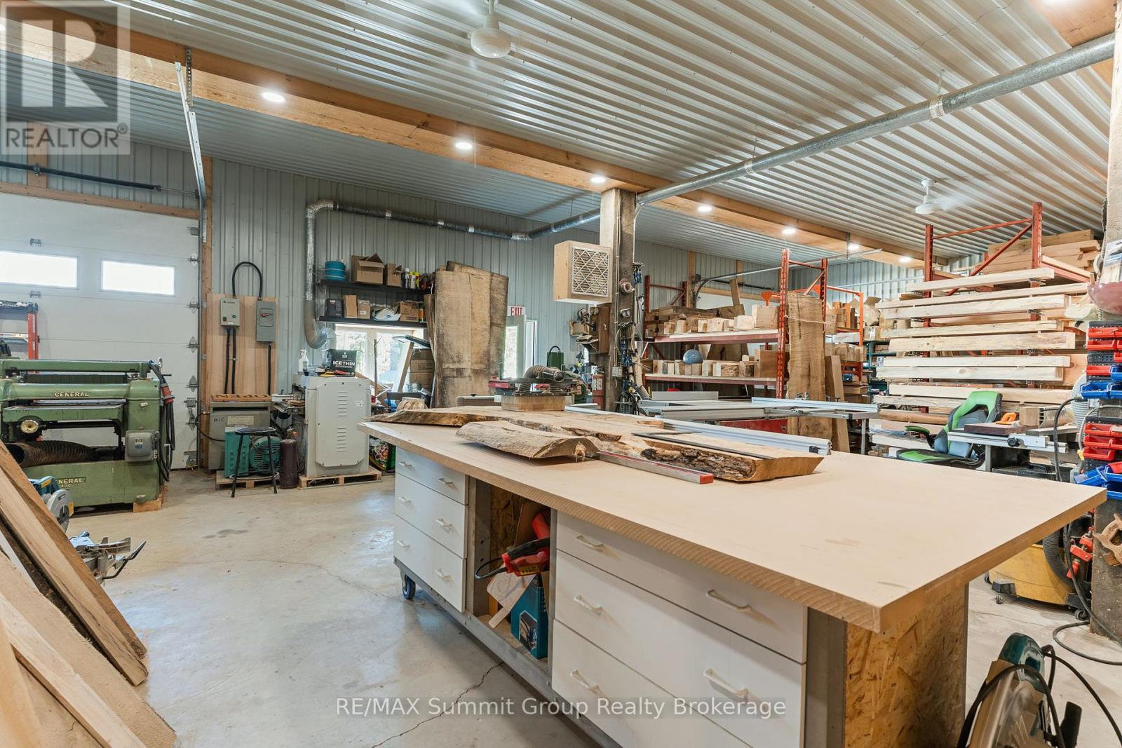 140 & 145 Wellington Street, Grey Highlands, ON