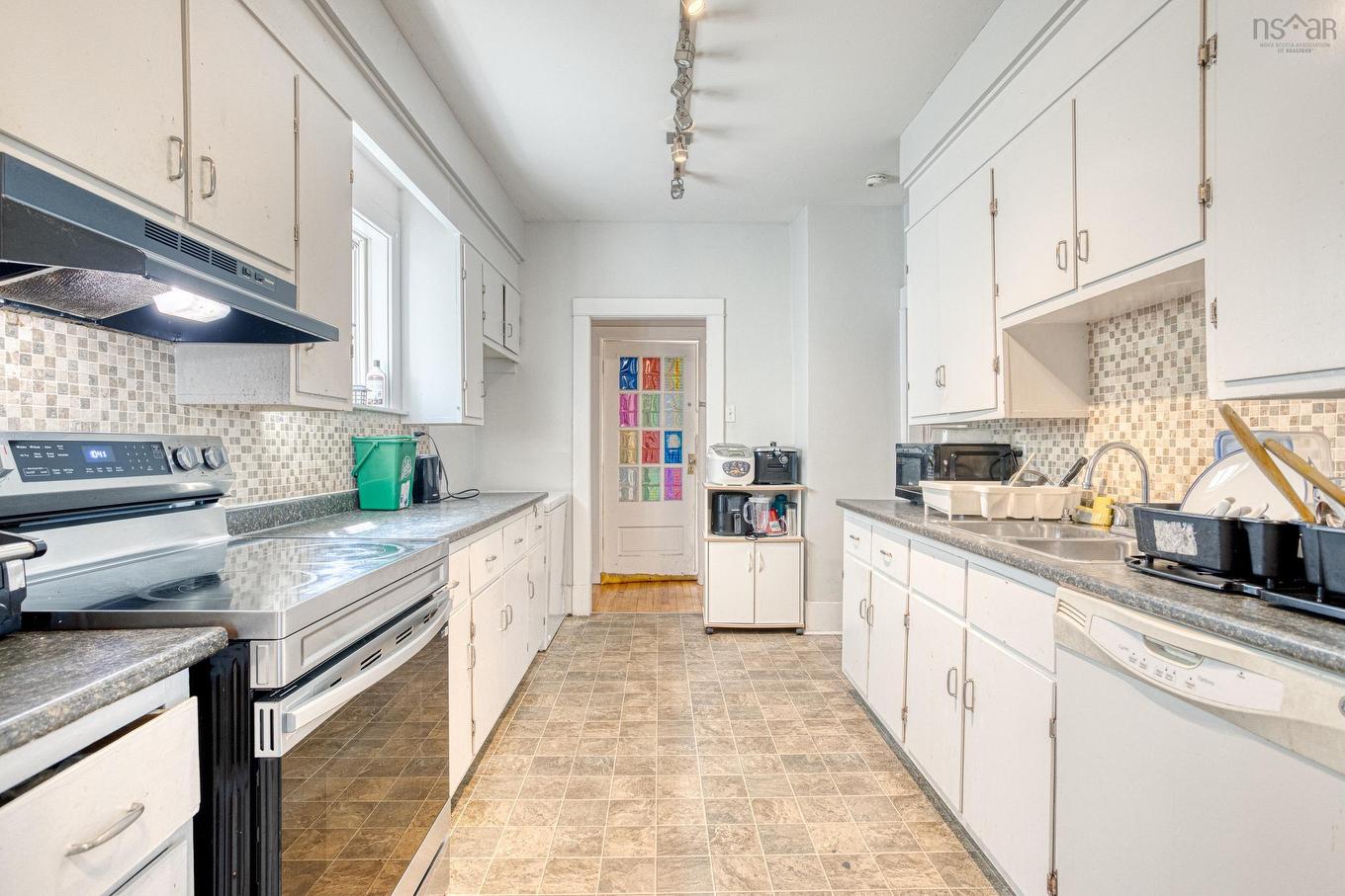 6983 Chebucto Road, Halifax, NS