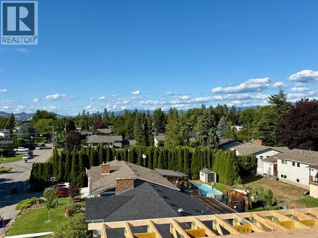 4495 Walker Road Unit# 1, Kelowna, BC - Outdoor With View
