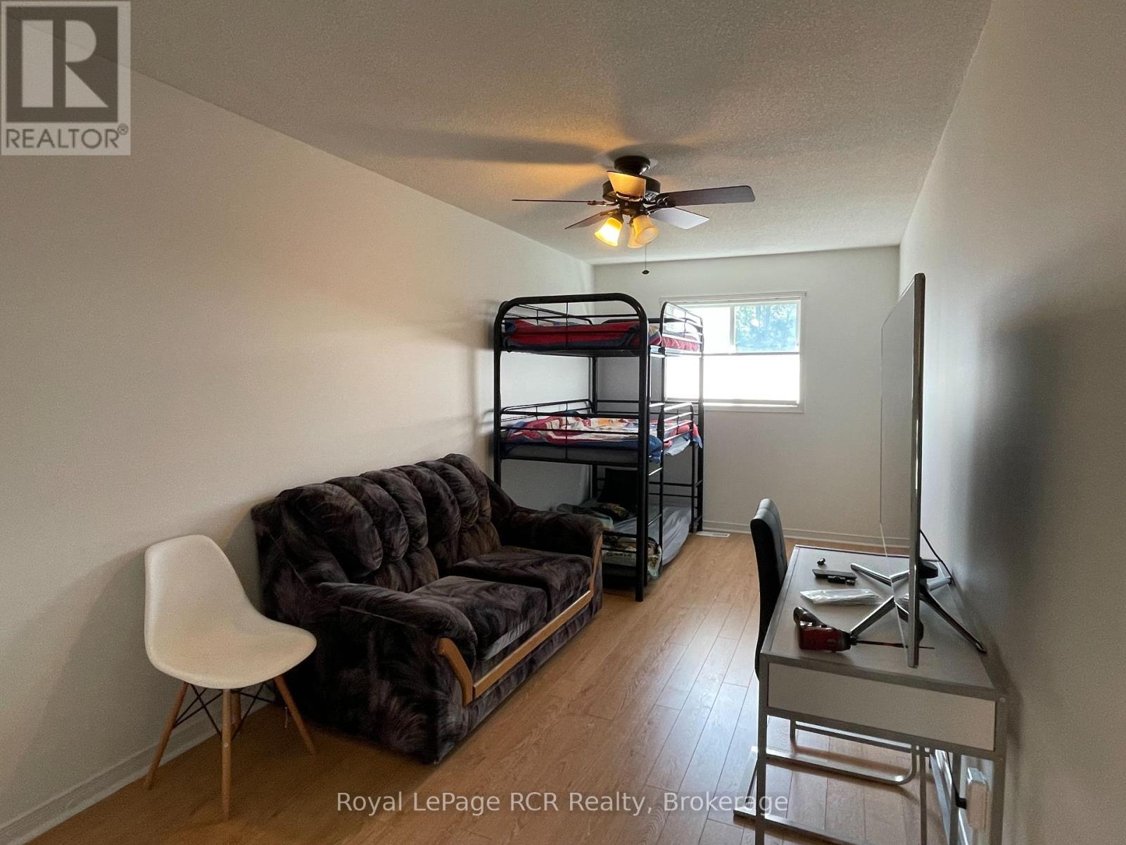 409 Thomas Street, Clearview (Stayner), ON - Indoor Photo Showing Other Room