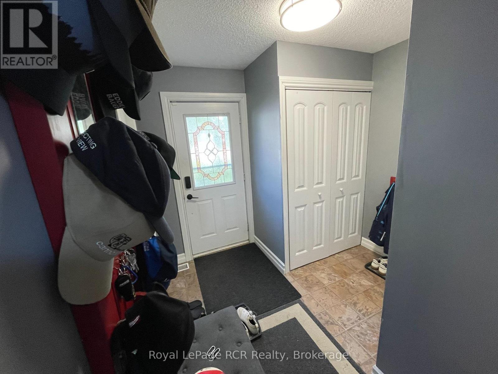 409 Thomas Street, Clearview (Stayner), ON - Indoor Photo Showing Other Room