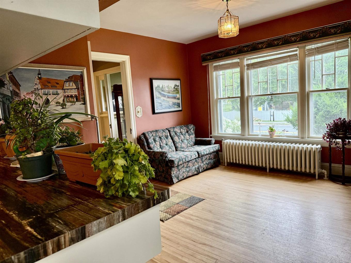 70 Victoria Road, Lunenburg, NS