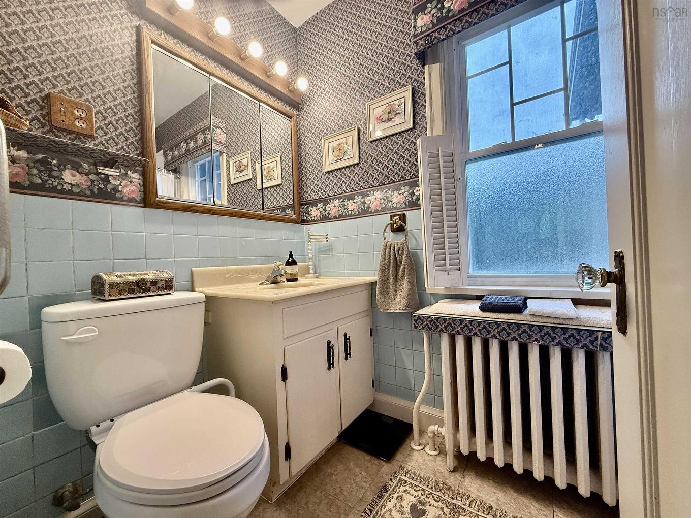 70 Victoria Road, Lunenburg, NS