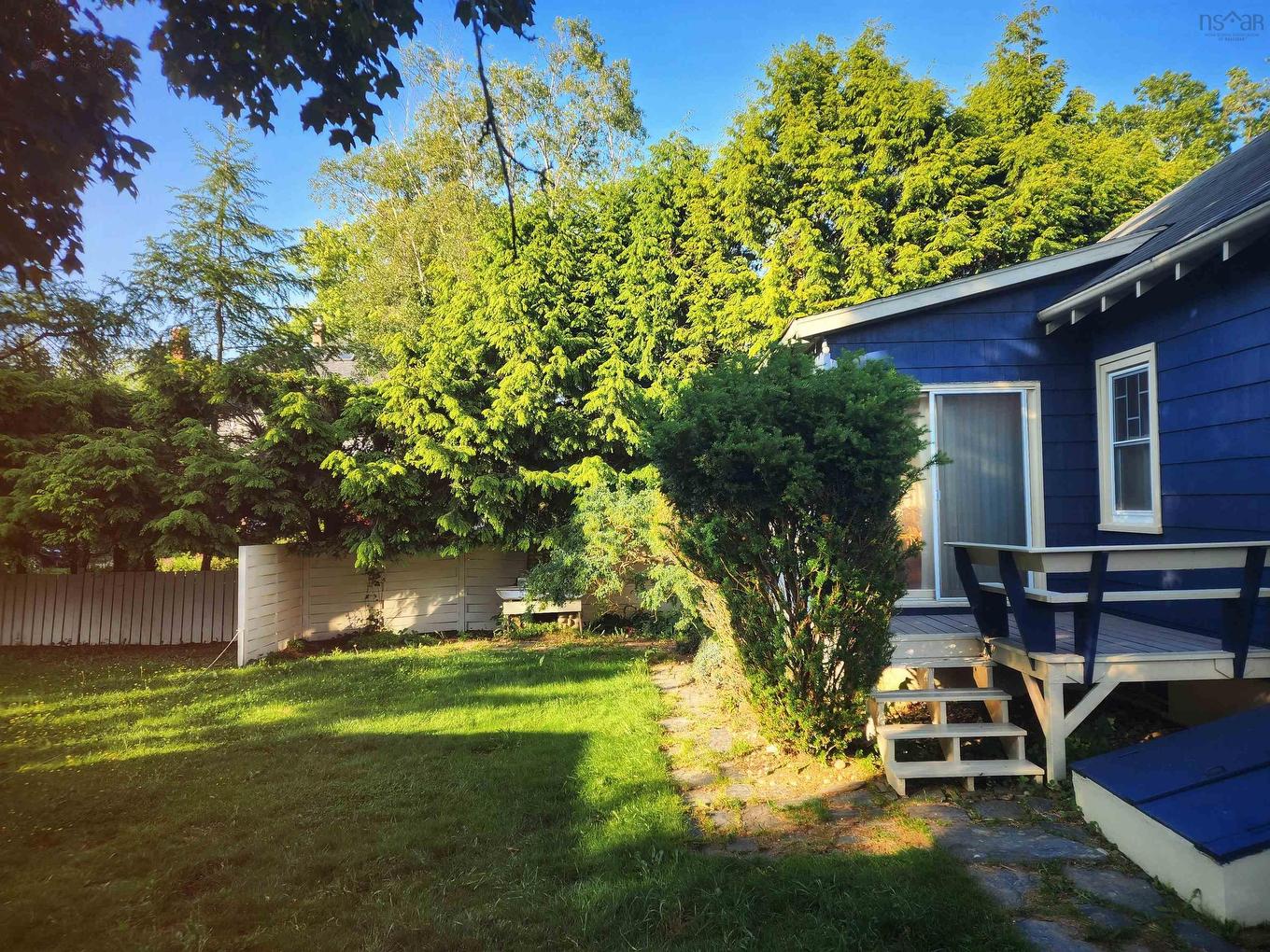 70 Victoria Road, Lunenburg, NS