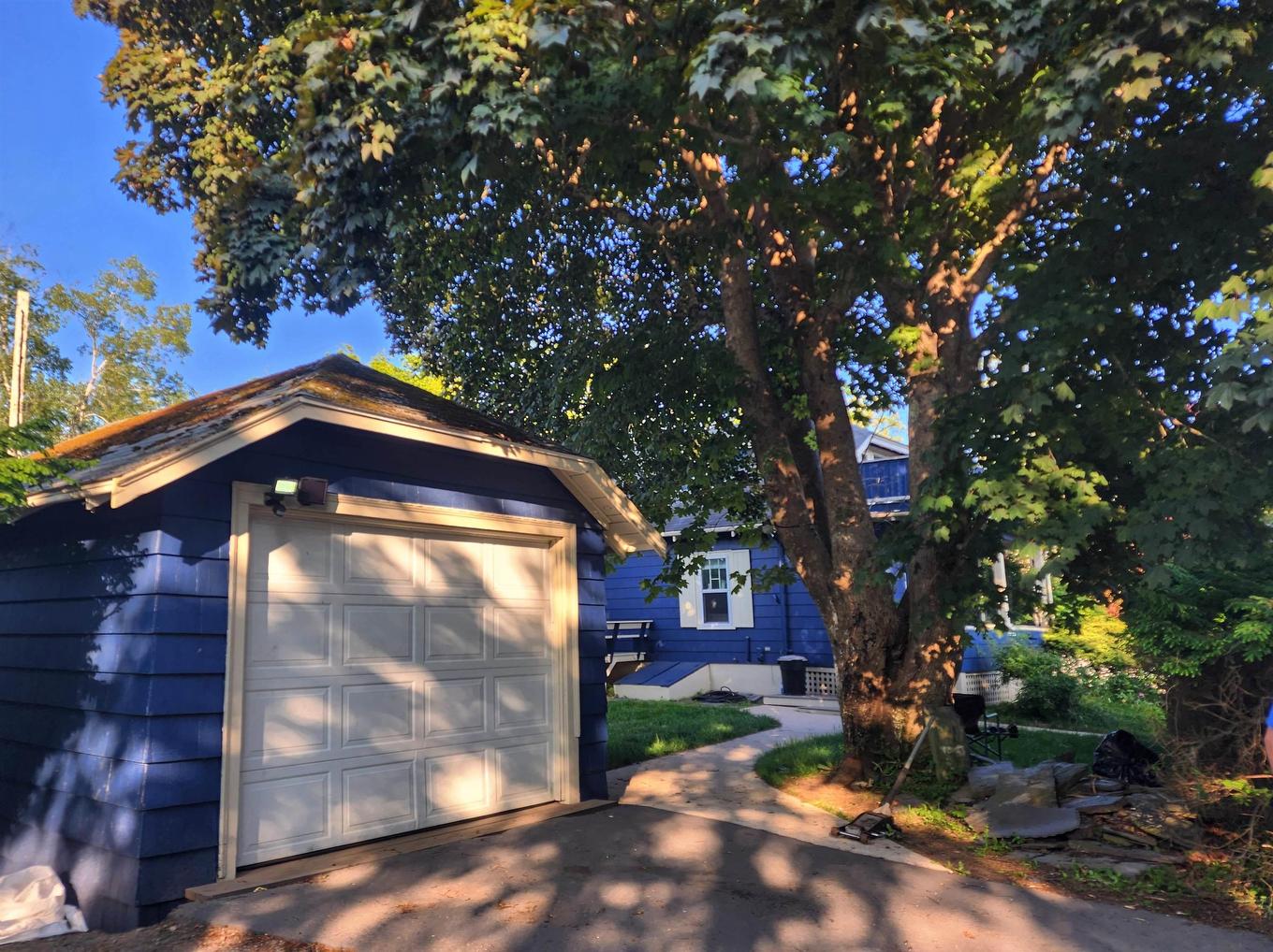 70 Victoria Road, Lunenburg, NS