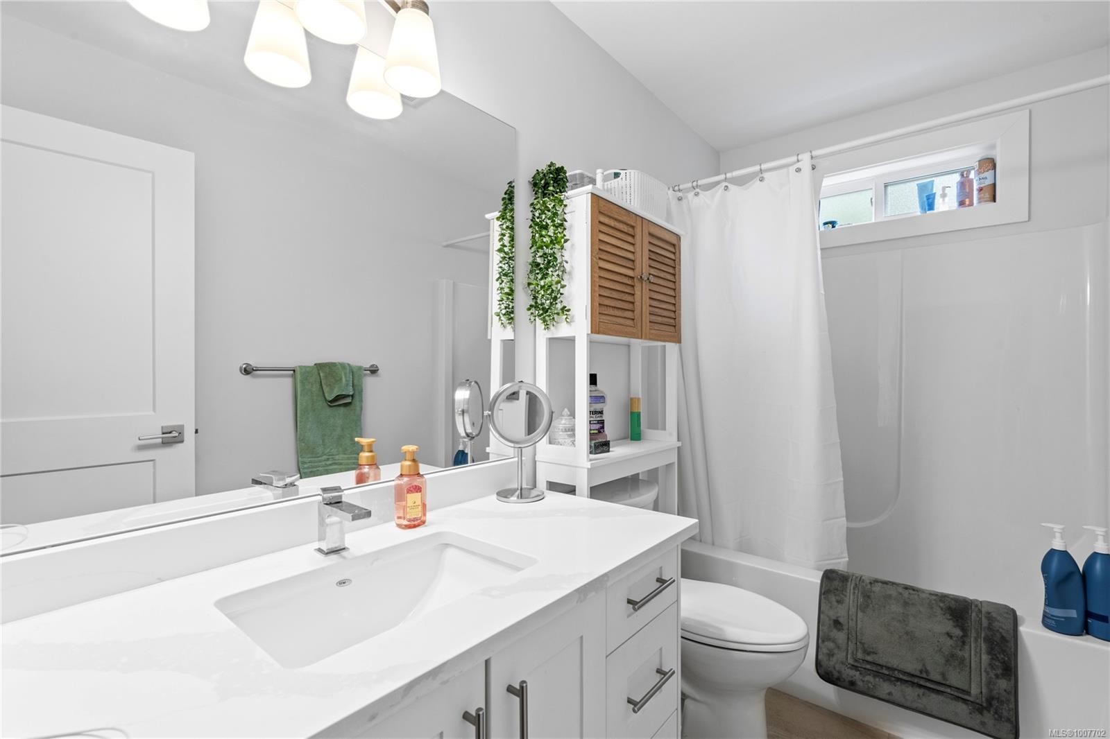 925 Howard Ave, Nanaimo, BC