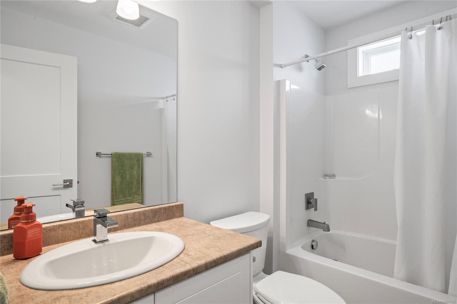 925 Howard Ave, Nanaimo, BC