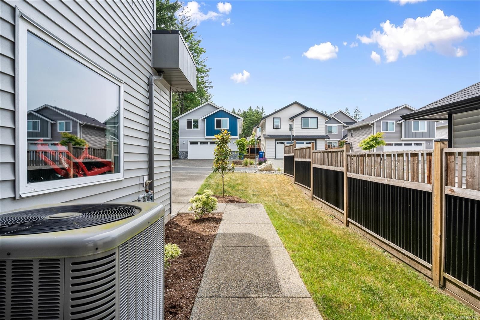 925 Howard Ave, Nanaimo, BC