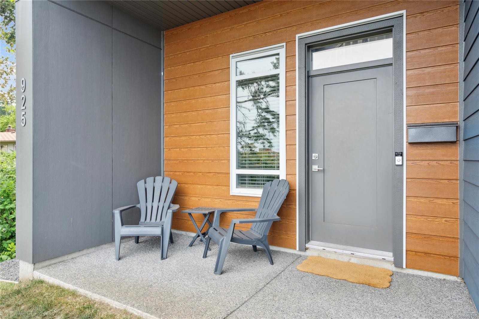 925 Howard Ave, Nanaimo, BC