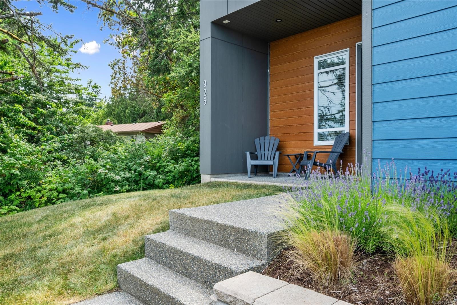 925 Howard Ave, Nanaimo, BC