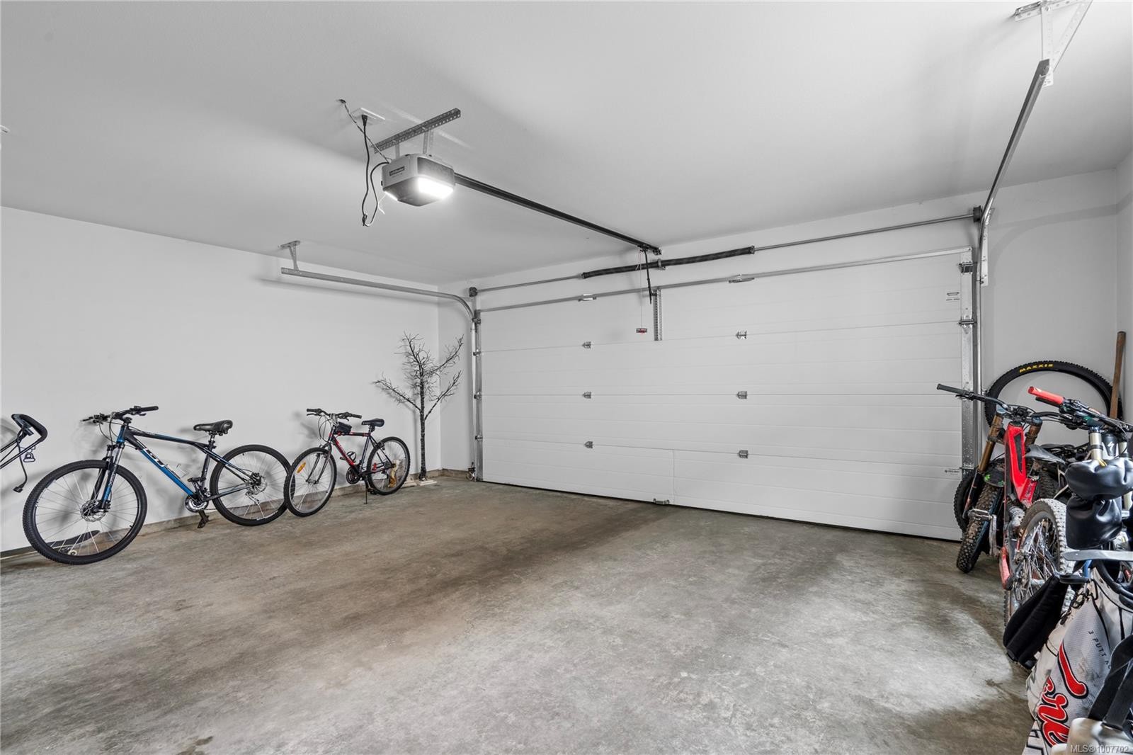 925 Howard Ave, Nanaimo, BC