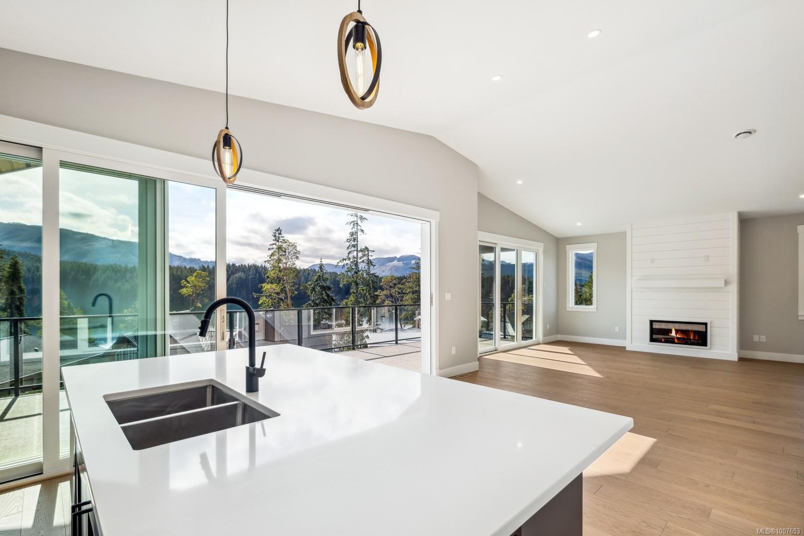 9394 Lakefront Rise, Lake Cowichan, BC