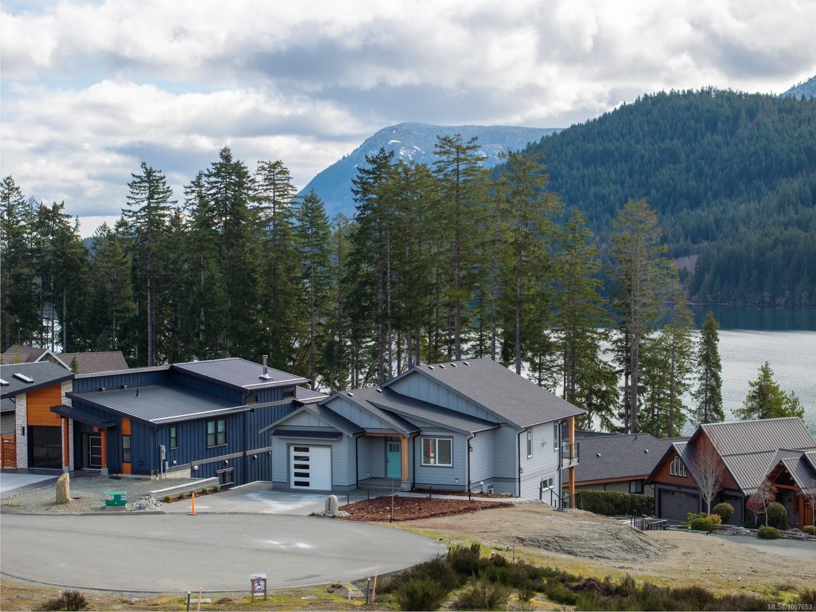 9394 Lakefront Rise, Lake Cowichan, BC