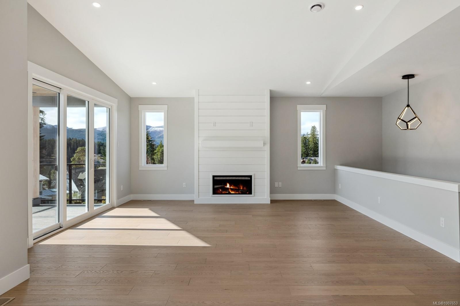 9394 Lakefront Rise, Lake Cowichan, BC