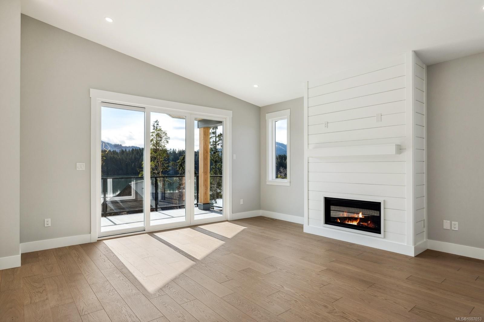 9394 Lakefront Rise, Lake Cowichan, BC