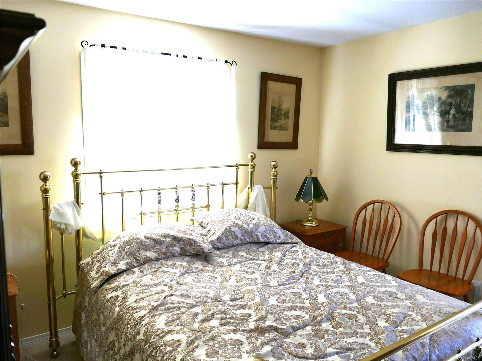 6637 Walker Frontage Rd, Fanny Bay, BC