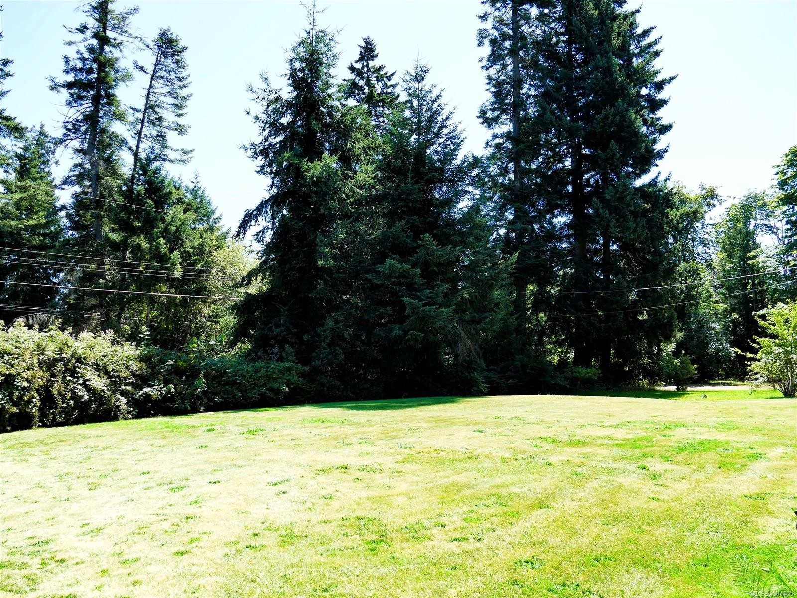 6637 Walker Frontage Rd, Fanny Bay, BC