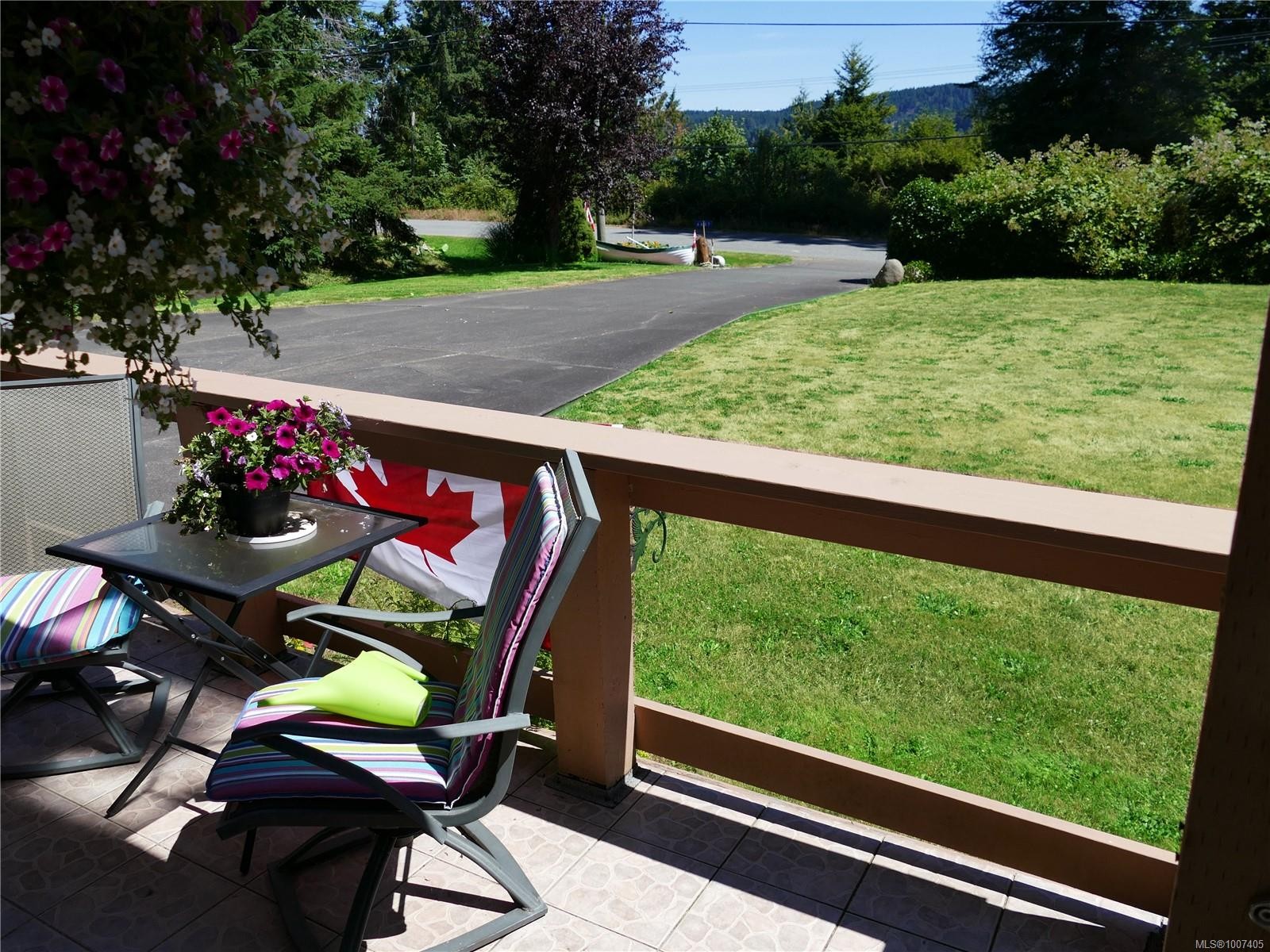 6637 Walker Frontage Rd, Fanny Bay, BC