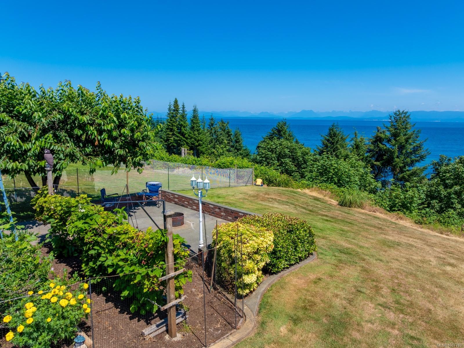 6348 Eagles Dr, Courtenay, BC