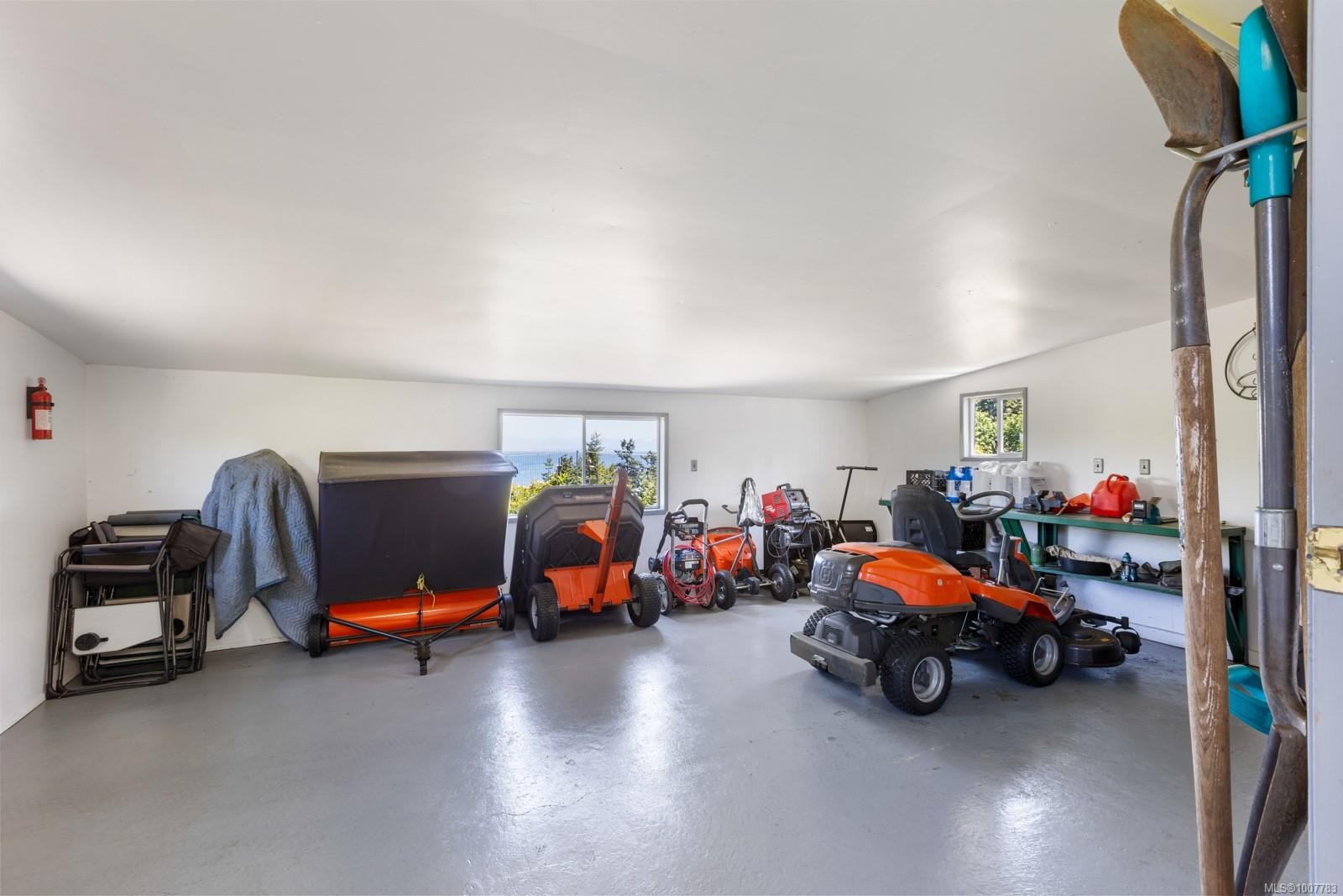 6348 Eagles Dr, Courtenay, BC