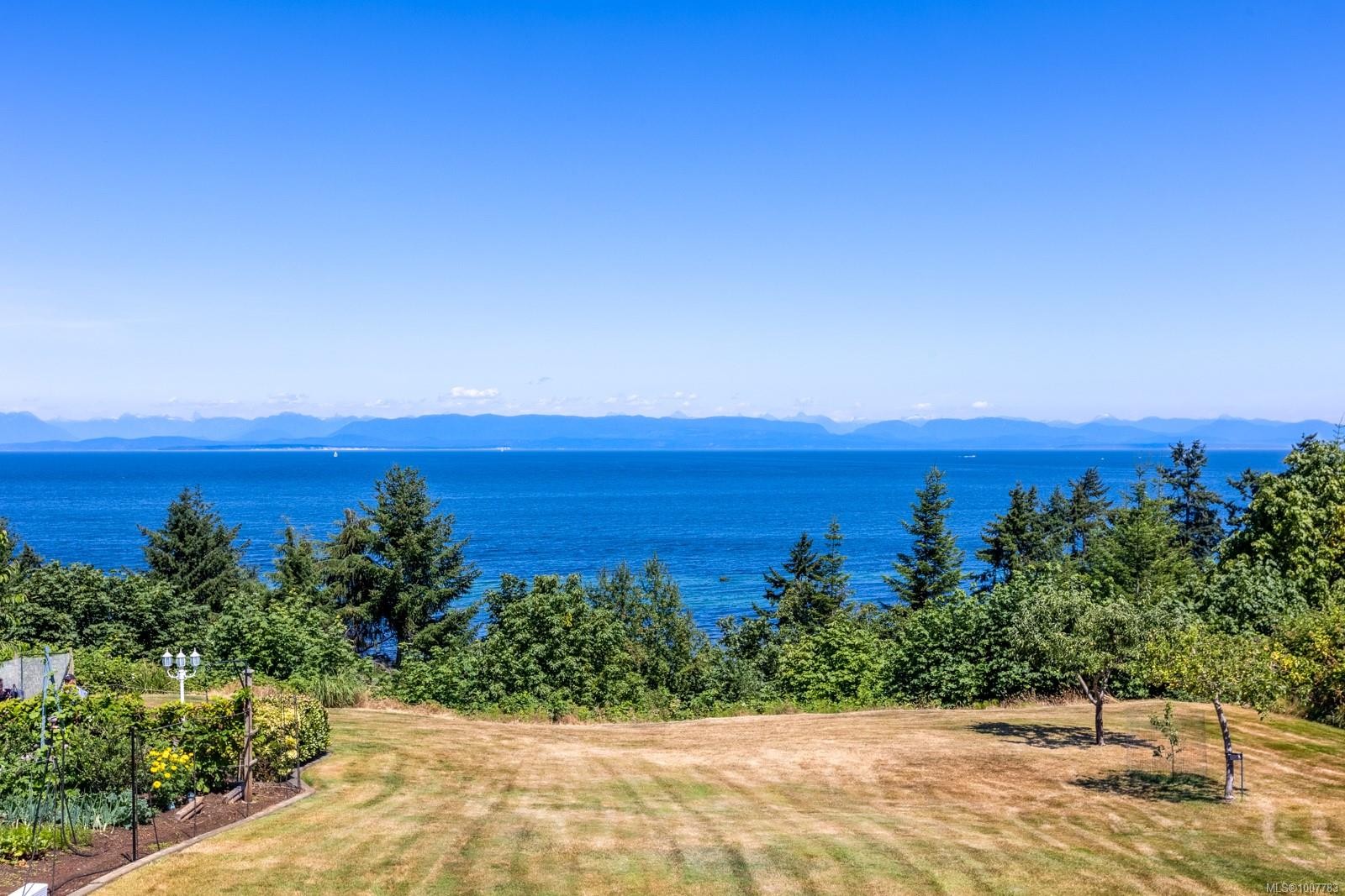 6348 Eagles Dr, Courtenay, BC