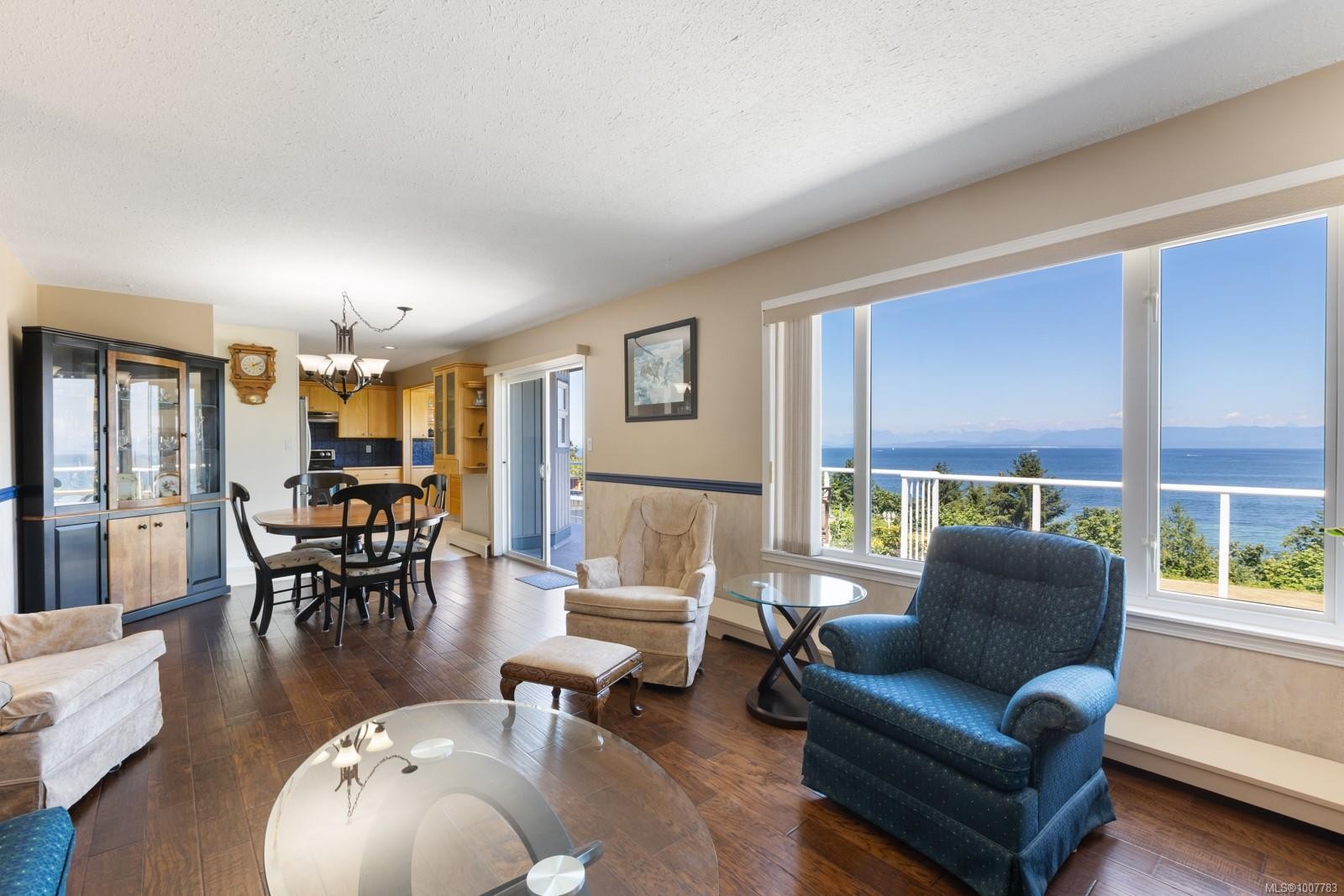 6348 Eagles Dr, Courtenay, BC