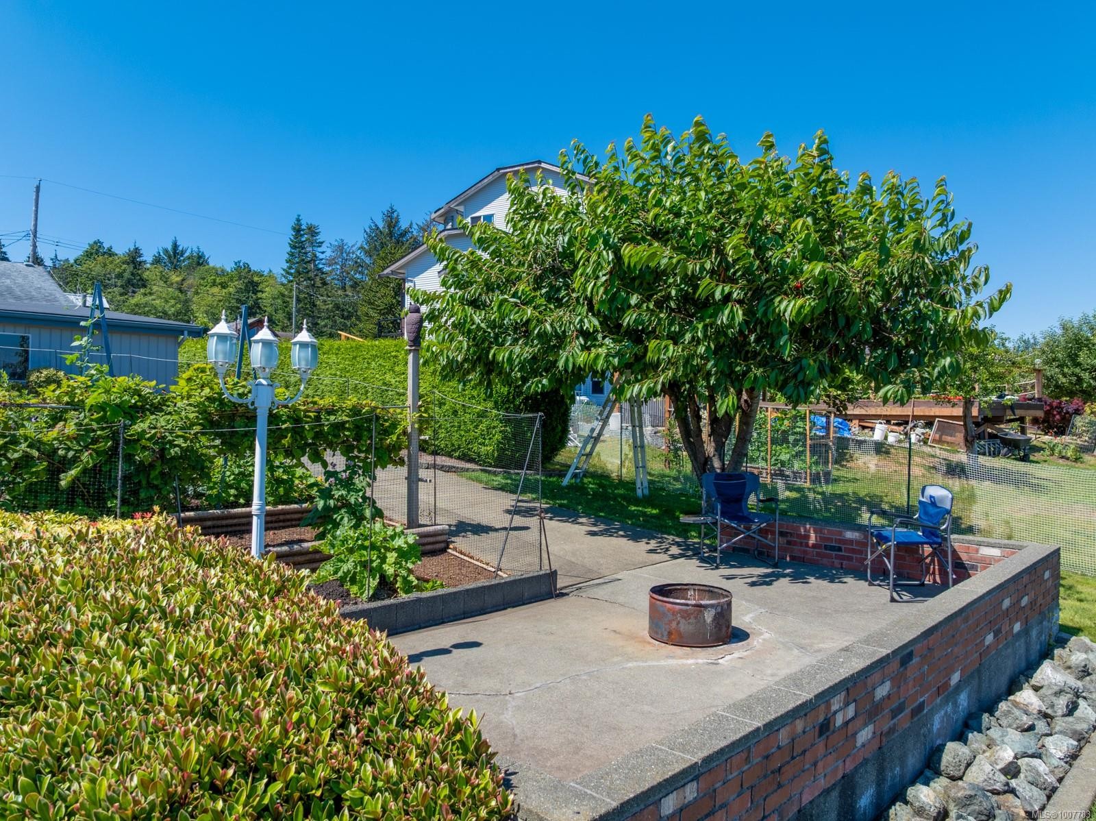 6348 Eagles Dr, Courtenay, BC