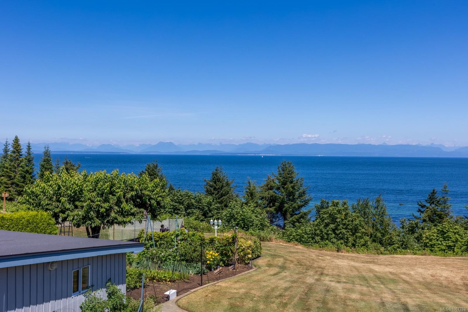 6348 Eagles Dr, Courtenay, BC