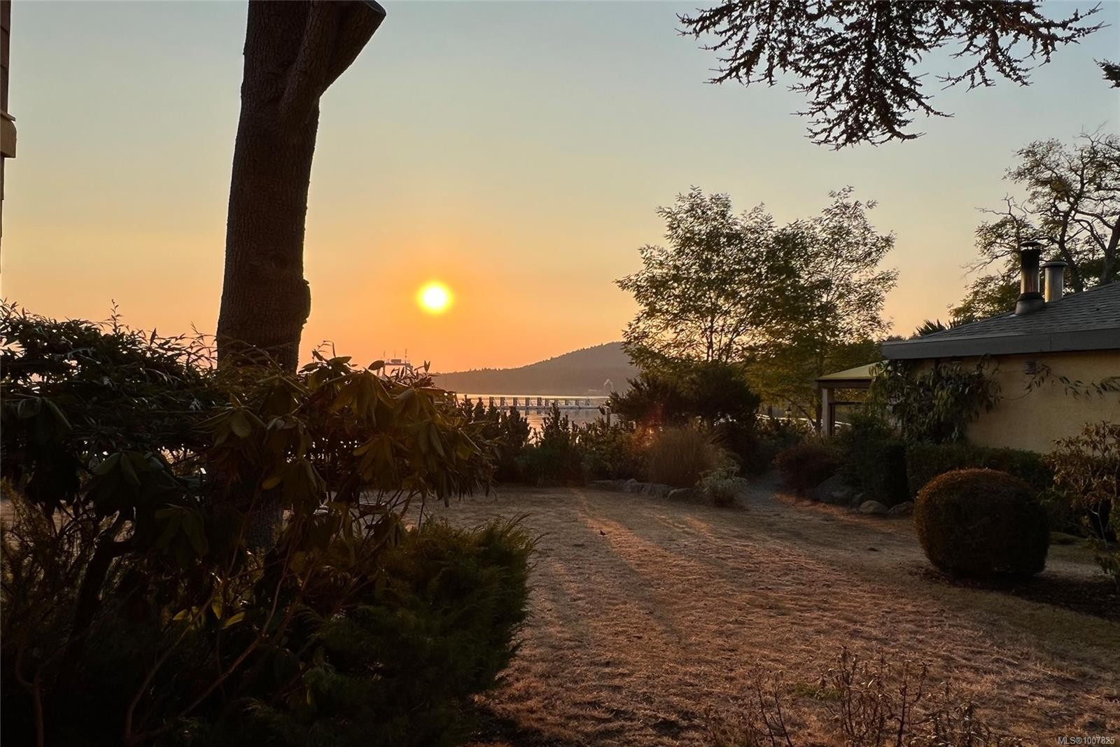 5 D1-134 Madrona Dr, Galiano Island, BC - Outdoor With View