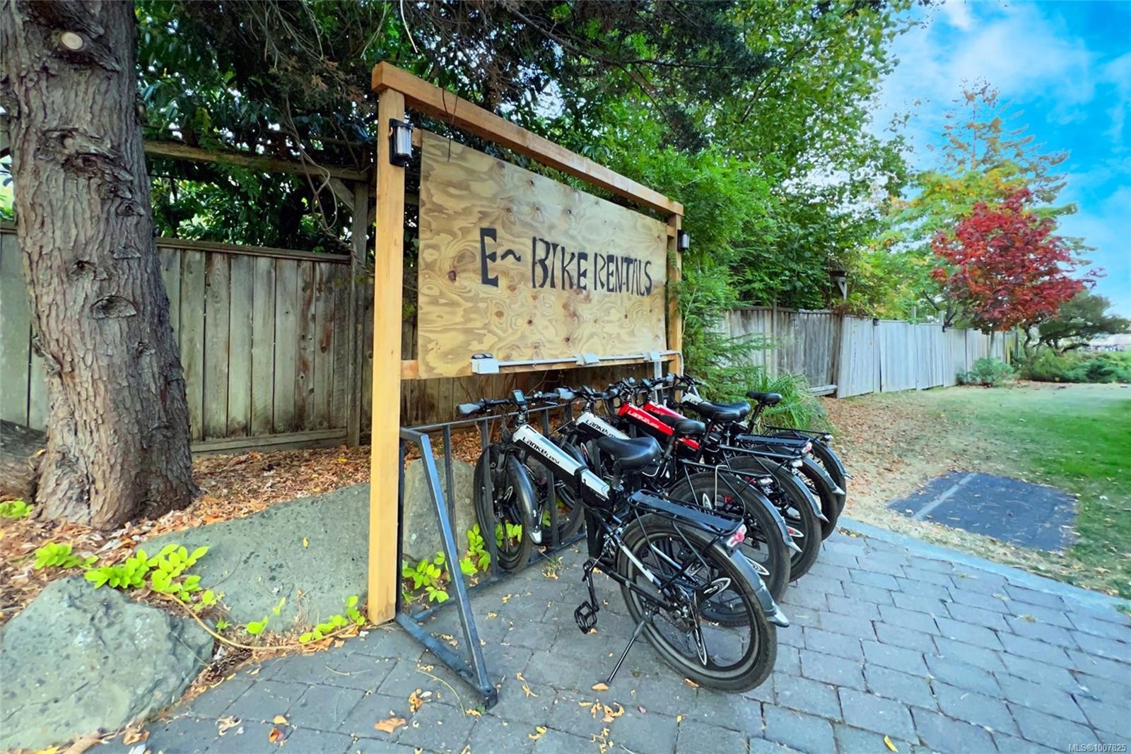 5 D1-134 Madrona Dr, Galiano Island, BC - Outdoor